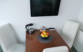 Zoric Apartments & Rooms